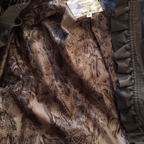 Jacket - Picture 3 of 8